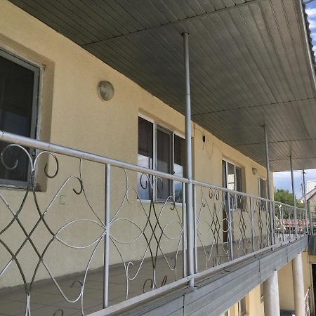 Эдем Hotel Cholpon-Ata Kültér fotó
