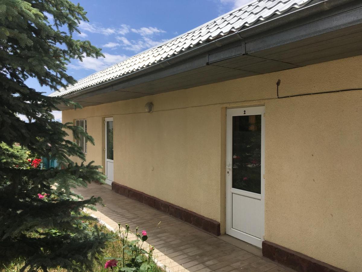 Эдем Hotel Cholpon-Ata Kültér fotó