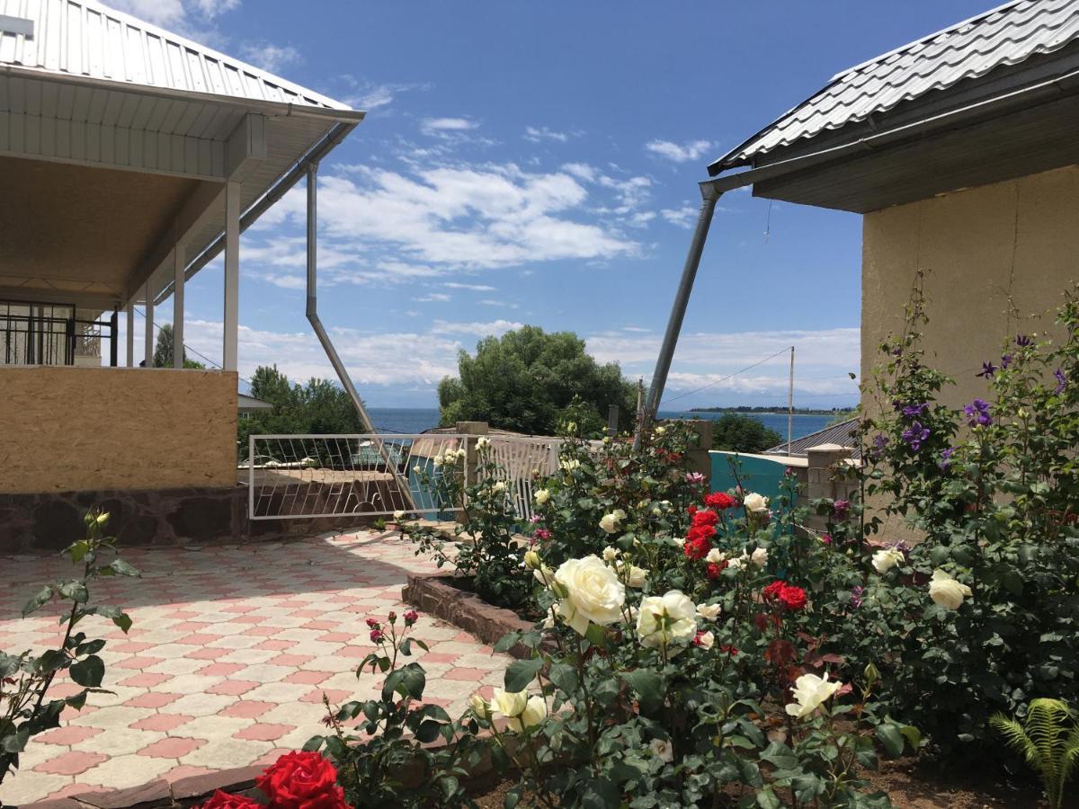 Эдем Hotel Cholpon-Ata Kültér fotó