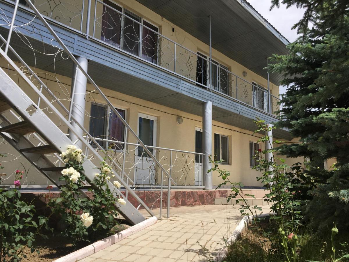 Эдем Hotel Cholpon-Ata Kültér fotó