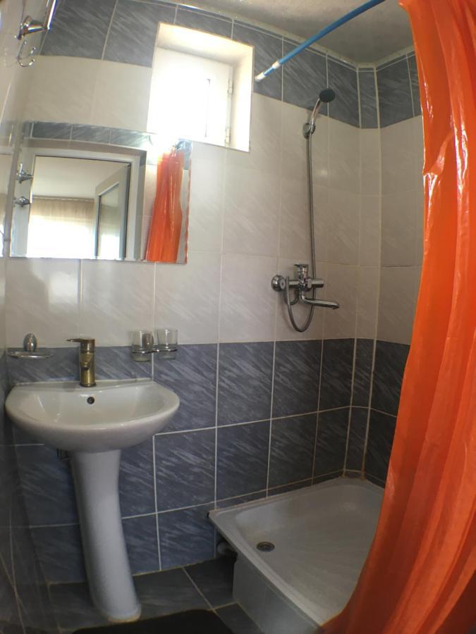 Эдем Hotel Cholpon-Ata Kültér fotó