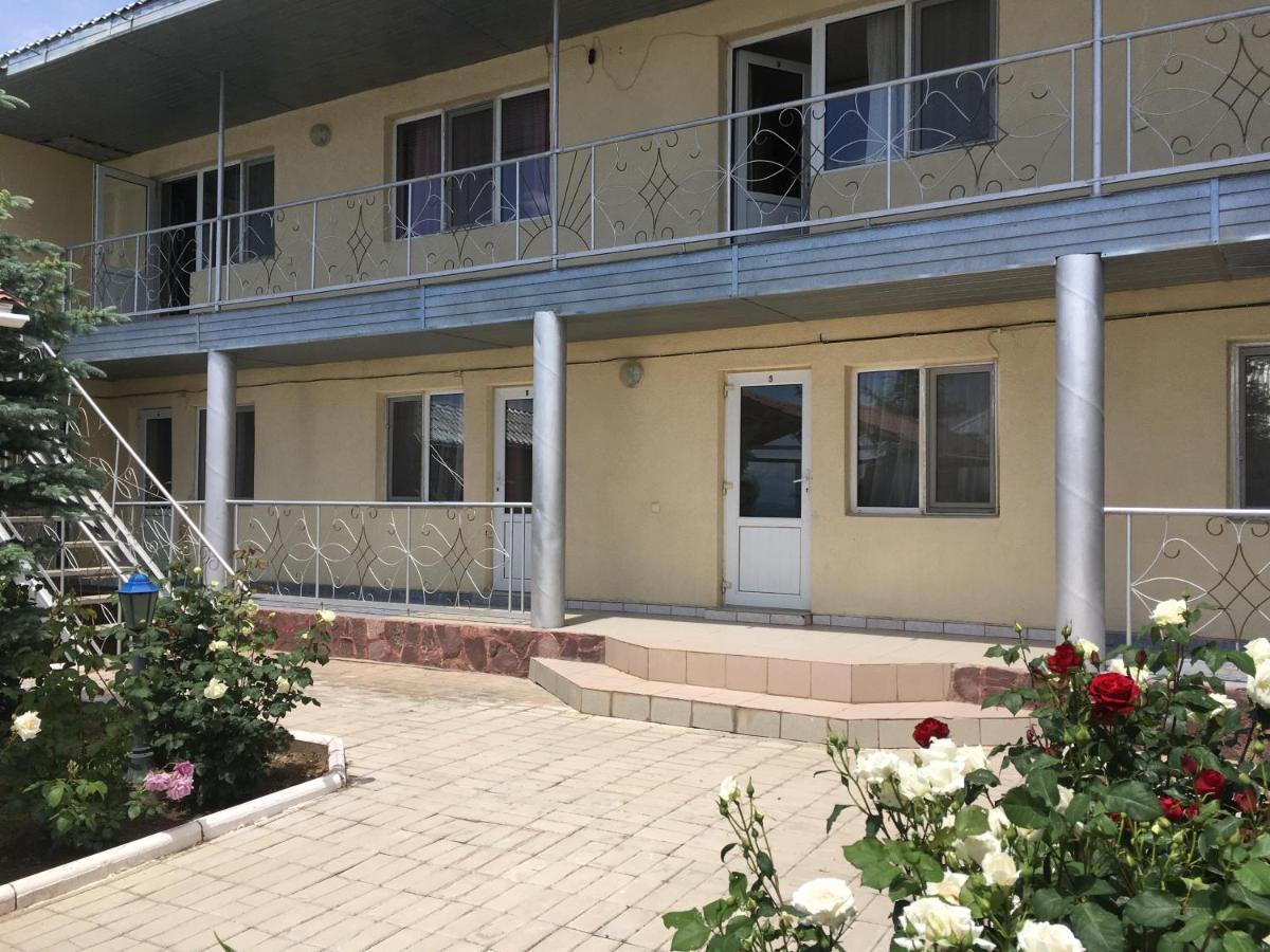 Эдем Hotel Cholpon-Ata Kültér fotó